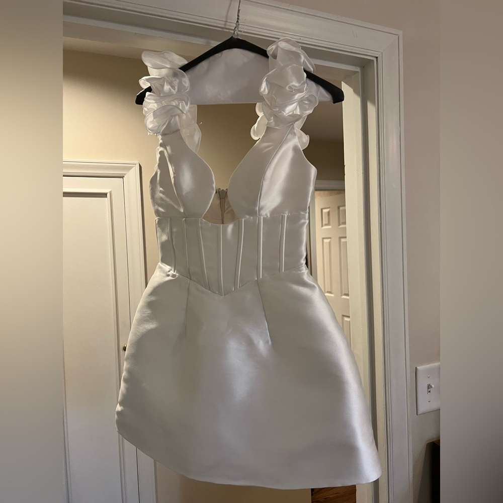 Eliya The Label White Taria Dress - Picture 5 of 7